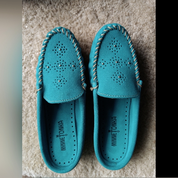 Minnetonka Shoes - Minnetonka Leila turquoise/teal moccasins suede punch out slip on sz 7.5.